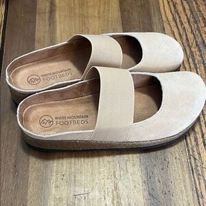White Mountain Bassi Mary Jane Clogs Beige Suede Mules